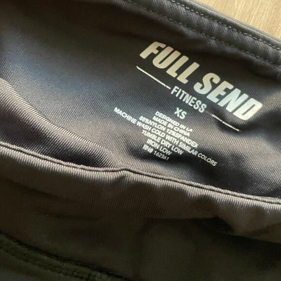 Full Send Fitness Set Womens Cropped Top Shorts Ruched Cinched XS Black Logo - Picture 2 of 4